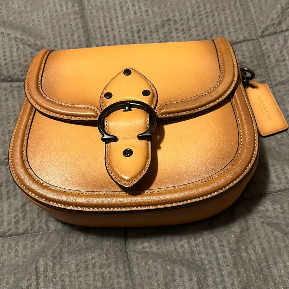 Coach Beat Saddle crossbody